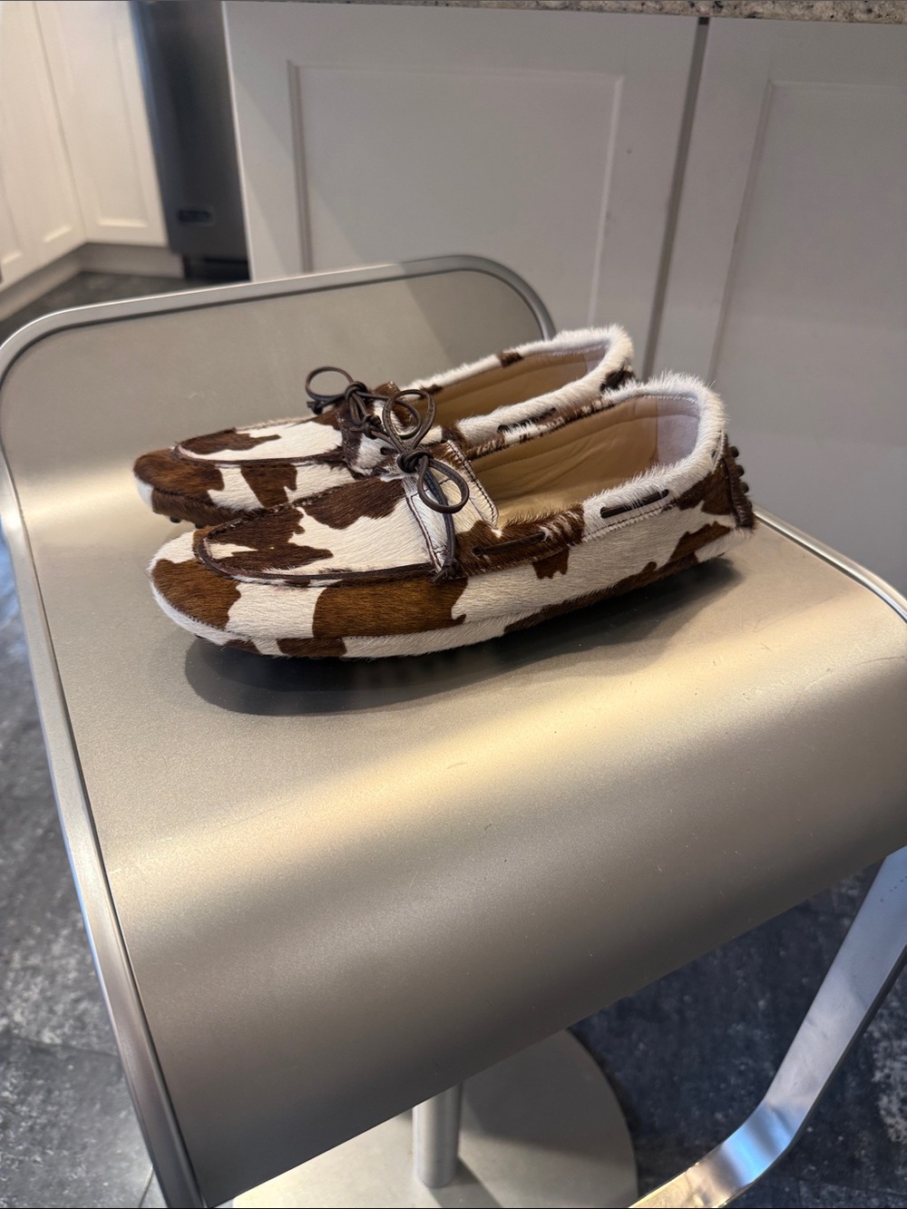 NIB LE MONDE BERYL  Cowprint calf hair Driver Moccasin  in Brown & White